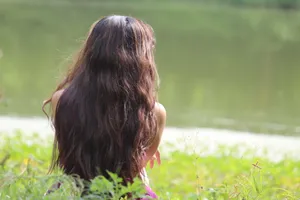 女神范黑色长卷发图片_1