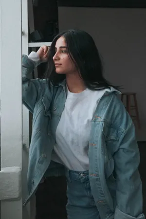 天然素颜美女写真图片第1张