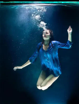 水下摄影美女写真图片第1张