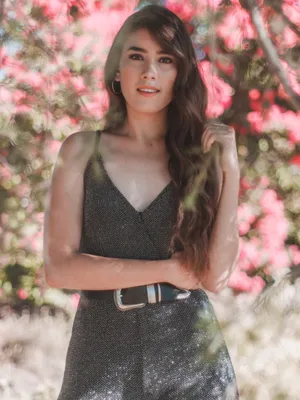 成熟美女写真图片