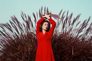 优优西西美女写真图片