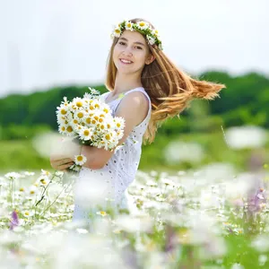 花环美女写真图片第1张