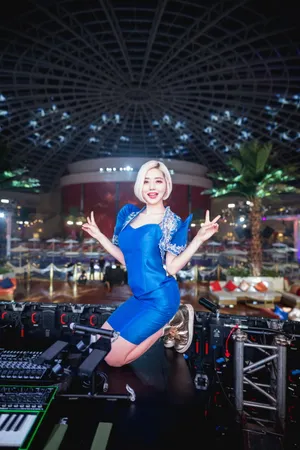 日本女优西西大摄影