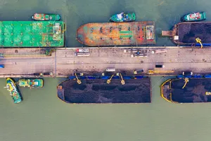 无人机航拍码头图片第张