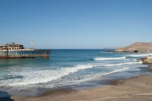 破旧的轮船图片第张