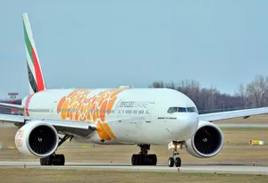 机场大型航空客机图片第1张