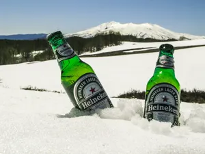 雪地啤酒广告图片_1