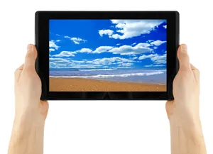 ipad屏幕蓝天白云海边图片