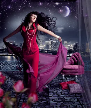 夜色星空红长裙美女图片