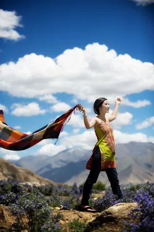 高原上的美女图片_1