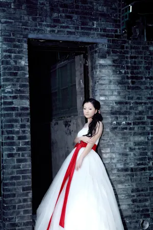 高清骨感美女图片
