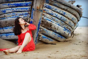 喷血美女性感图片_1