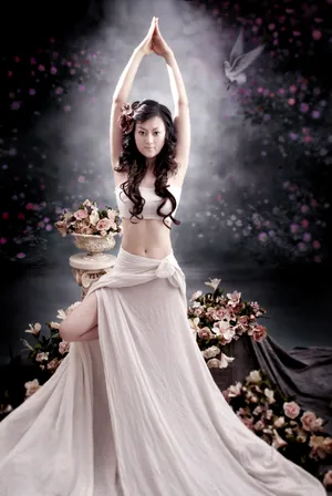 高清愈加美女图片第1张