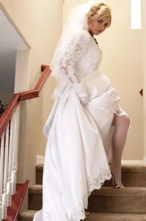 高清婚纱美女图片