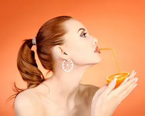 高清广告美女图片下载