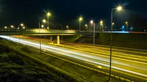 公路灯光夜景图片_1