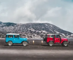 吉普山地越野车图片_1