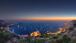 摩纳哥海湾夜景风景图片_4