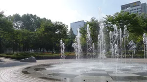 人工景观喷泉图片_7