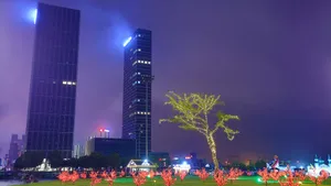 辽宁大连东港夜景图片_9
