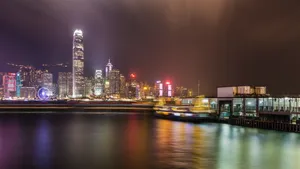 水滨城市风景图片_2