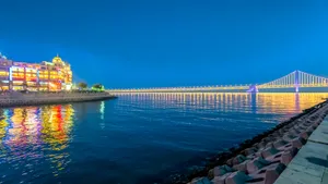 天津滨海新区夜景图片