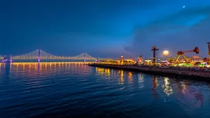 天津滨海新区夜景图片_3