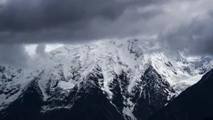 寒冷的雪山图片大全_3