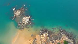 唯美海边鸟瞰图片_5