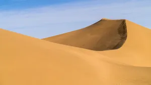 鸣沙山月牙泉风景图片_17