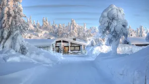 冬季唯美雪中小屋图片_8