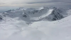 山区雪山雪景图片_13