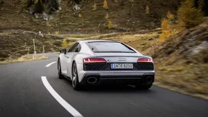 2020年奥迪R8 V10跑车壁纸_3