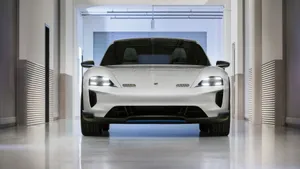 2018款Mission E Cross Turismo保时捷电动跑车_1