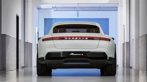 2018款Mission E Cross Turismo保时捷电动跑车_2