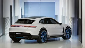 2018款Mission E Cross Turismo保时捷电动跑车_3