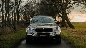 2018款BMW 宝马 X6汽车壁纸_7