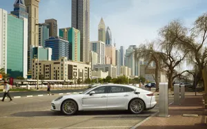 保时捷Panamera Turbo S E-Hybrid图片壁纸