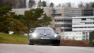 2017保时捷911 RSR跑车图片_7