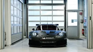2017保时捷911 RSR跑车图片_9