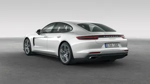 保时捷Panamera 4 E-Hybrid汽车图片_3