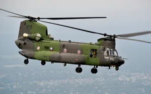 CH-47支奴干运输直升机