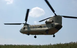 CH-47支奴干运输直升机_6