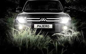 三菱PAJERO硬派越野汽车_5