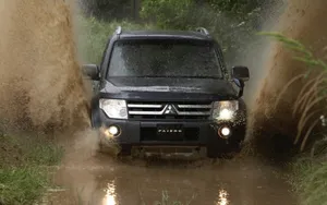 三菱PAJERO硬派越野汽车_9