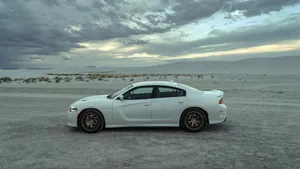 2015款道奇Charger SRT Hellcat壁纸_10