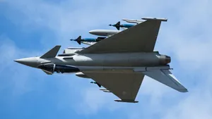 EF-2000台风战斗机图片_2