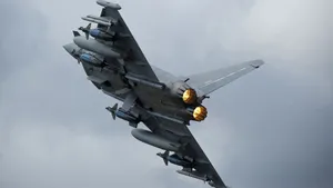 EF-2000台风战斗机图片_9