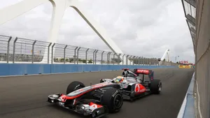 F1一级方程式赛车壁纸_19