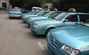 各地城市出租车图片壁纸_6